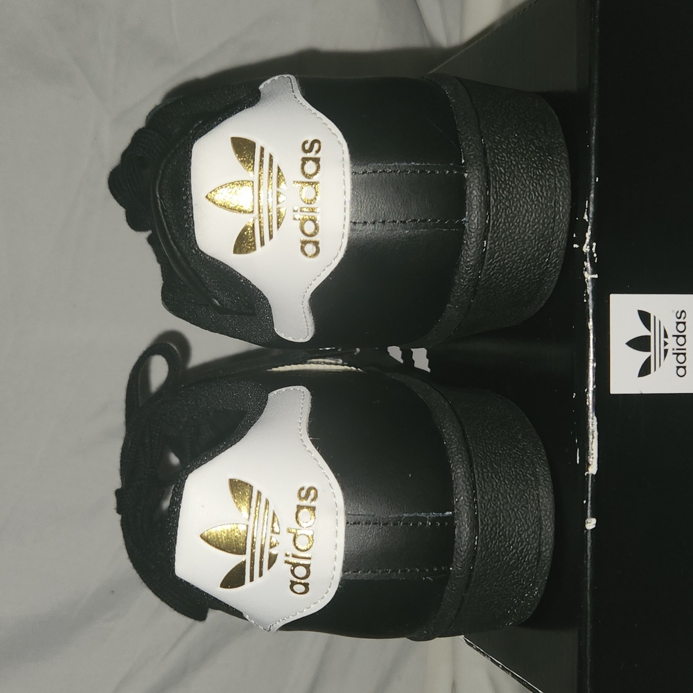 Mens Adidas Superstar Shoes. - Picture 6 of 6